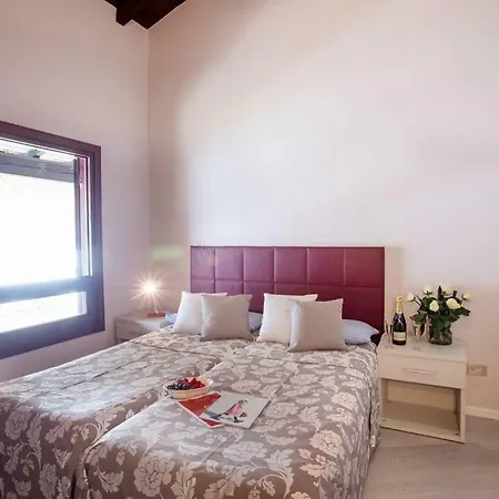 Vila Ossuccio Private Pool On The Lake-by Italian Como