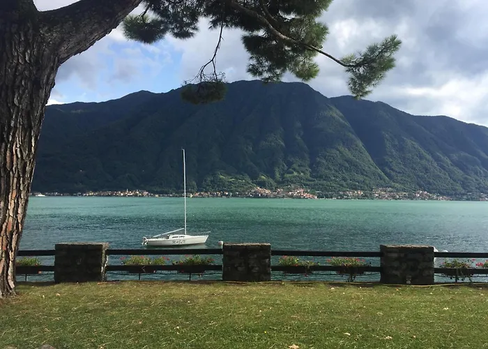 Ossuccio Private Pool On The Lake-by Italian *